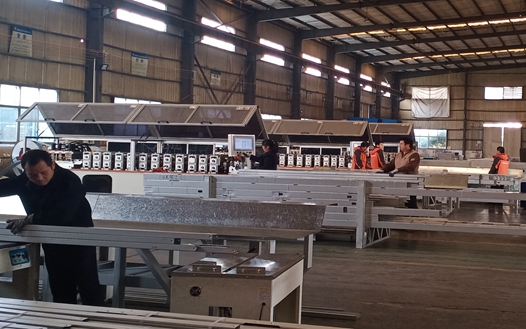 強大的技術(shù)支持和雄厚的高科技研發(fā)團隊